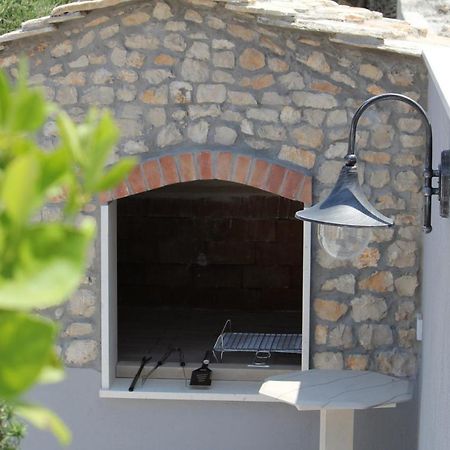 Vacation Home Meri Mirce Zewnętrze zdjęcie