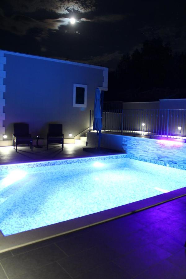 Vacation Home Meri Mirce Zewnętrze zdjęcie