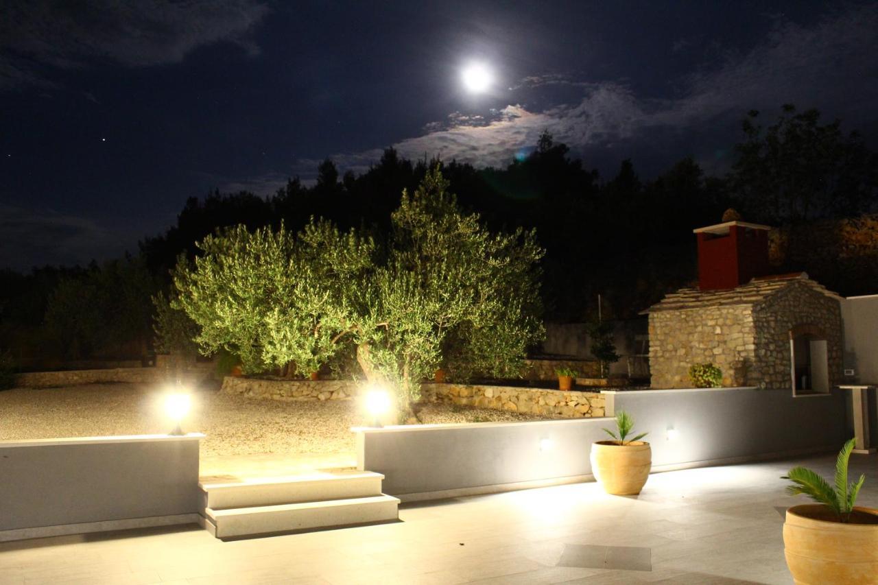 Vacation Home Meri Mirce Zewnętrze zdjęcie