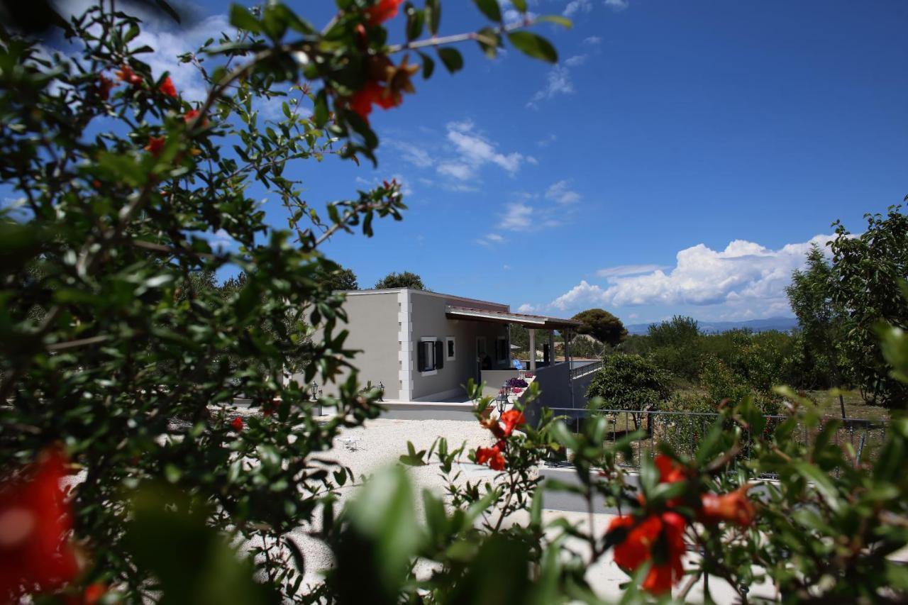 Vacation Home Meri Mirce Zewnętrze zdjęcie