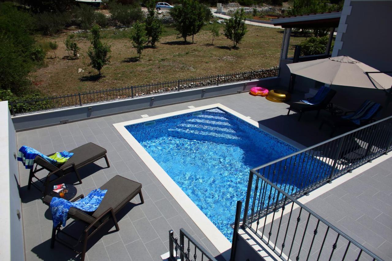 Vacation Home Meri Mirce Zewnętrze zdjęcie