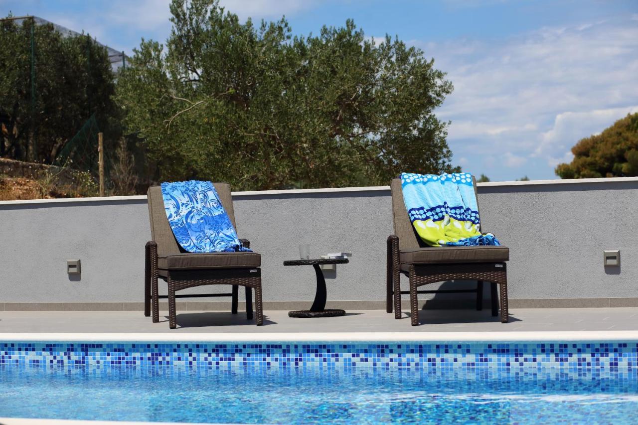 Vacation Home Meri Mirce Zewnętrze zdjęcie